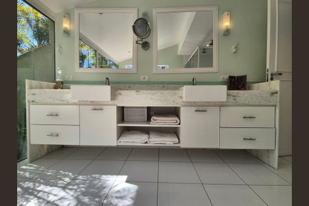 Casa à venda com 430m², 6 quartos e 3 vagasBanheiro da Suíte 3