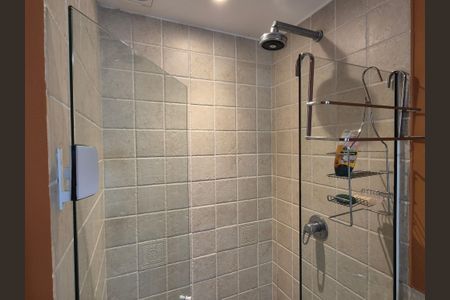 Casa à venda com 430m², 6 quartos e 3 vagasBanheiro 2