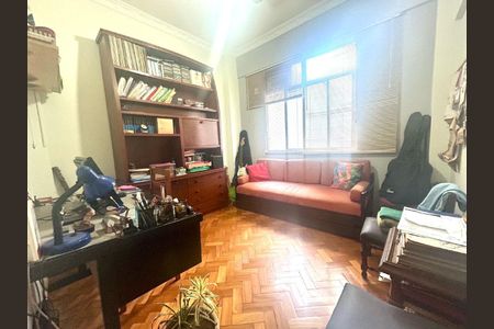 Apartamento à venda com 70m², 2 quartos e sem vaga