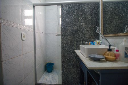 Casa à venda com 165m², 4 quartos e 1 vaga Casa à venda com 165m², 4 quartos e 1 vagaBanheiro da suíte