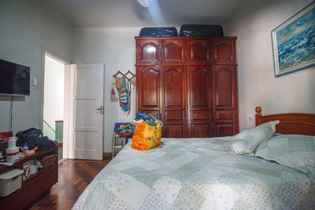 Casa à venda com 165m², 4 quartos e 1 vaga Casa à venda com 165m², 4 quartos e 1 vagaSuíte