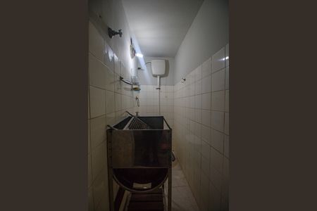 Banheiro de serviço de casa à venda com 4 quartos, 165m² em Rio Comprido, Rio de Janeiro