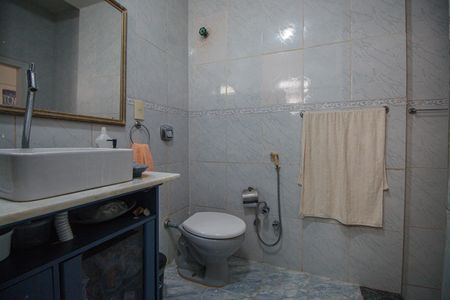 Casa à venda com 165m², 4 quartos e 1 vaga Casa à venda com 165m², 4 quartos e 1 vagaBanheiro da suíte