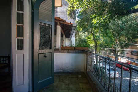 Casa à venda com 165m², 4 quartos e 1 vaga Casa à venda com 165m², 4 quartos e 1 vagaVaranda do Quarto 5