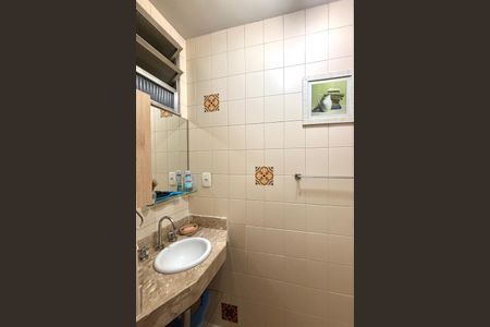 Apartamento à venda com 120m², 3 quartos e 1 vaga Apartamento à venda com 120m², 3 quartos e 1 vagaBanheiro Social 2