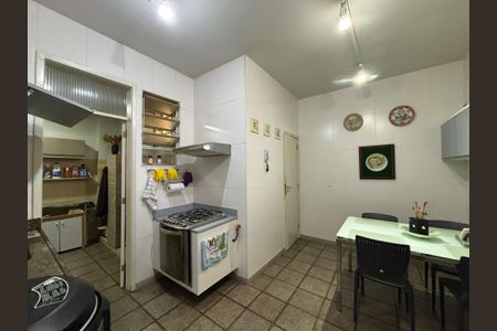 Apartamento à venda com 120m², 3 quartos e 1 vaga Apartamento à venda com 120m², 3 quartos e 1 vagaCozinha