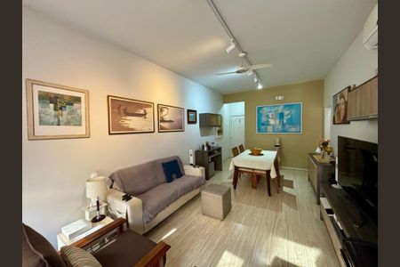 Apartamento à venda com 120m², 3 quartos e 1 vaga Apartamento à venda com 120m², 3 quartos e 1 vagaSala