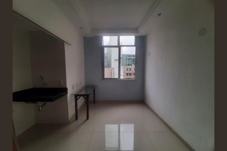 Apartamento à venda com 28m², 1 quarto e sem vaga