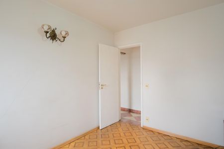 Apartamento à venda com 112m², 4 quartos e 1 vagaQuarto 2