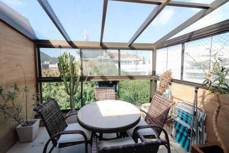 Apartamento à venda com 249m², 3 quartos e 3 vagasVaranda/sala