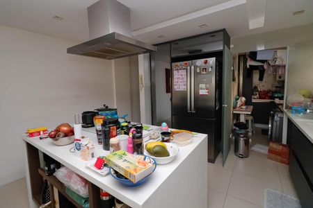 Apartamento à venda com 249m², 3 quartos e 3 vagasCozinha