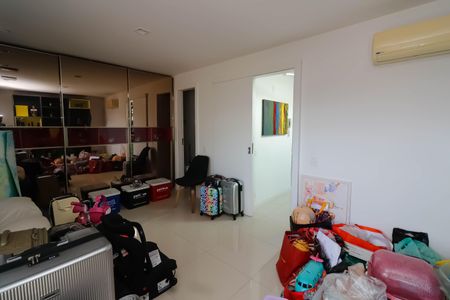 Apartamento à venda com 249m², 3 quartos e 3 vagasQuarto 4