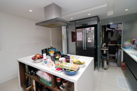 Apartamento à venda com 249m², 3 quartos e 3 vagasSala