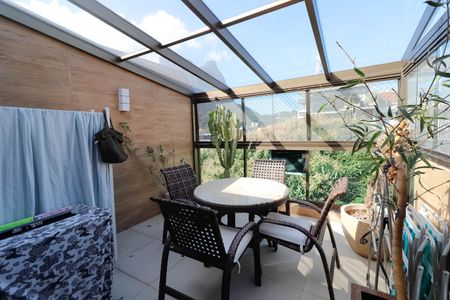 Apartamento à venda com 249m², 3 quartos e 3 vagasVaranda/sala