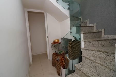 Apartamento à venda com 249m², 3 quartos e 3 vagasEscada