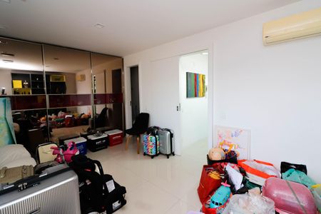 Apartamento à venda com 249m², 3 quartos e 3 vagasQuarto 3