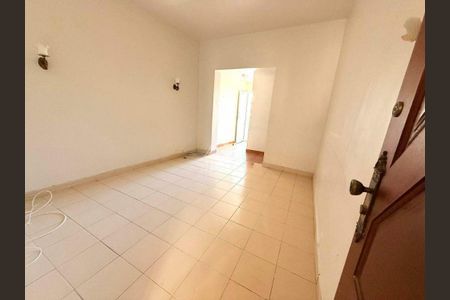 Apartamento à venda com 65m², 2 quartos e sem vaga