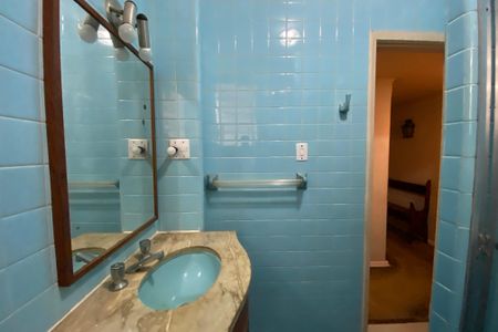 Apartamento à venda com 99m², 2 quartos e sem vagaBanheiro