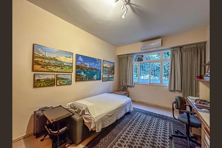 Apartamento à venda com 170m², 3 quartos e sem vaga Apartamento à venda com 170m², 3 quartos e sem vagaSuíte 1