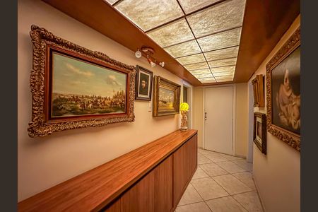 Apartamento à venda com 170m², 3 quartos e sem vaga Apartamento à venda com 170m², 3 quartos e sem vagaSala