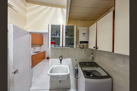 Apartamento à venda com 170m², 3 quartos e sem vaga Apartamento à venda com 170m², 3 quartos e sem vagaÁrea de Serviço