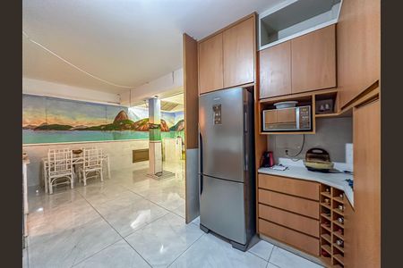 Apartamento à venda com 170m², 3 quartos e sem vaga Apartamento à venda com 170m², 3 quartos e sem vagaCozinha