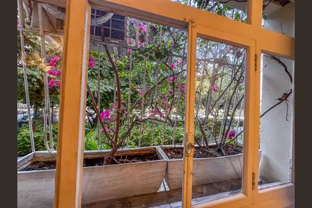 Apartamento à venda com 170m², 3 quartos e sem vaga Apartamento à venda com 170m², 3 quartos e sem vagaSala