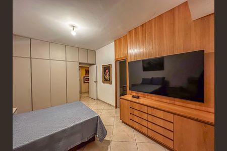 Apartamento à venda com 170m², 3 quartos e sem vaga Apartamento à venda com 170m², 3 quartos e sem vagaQuarto