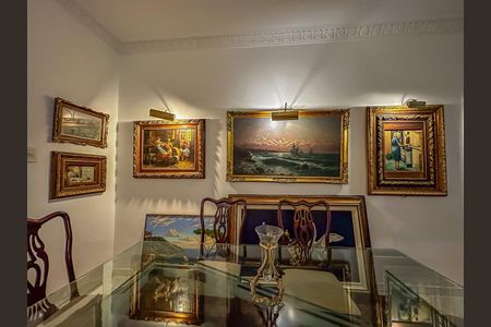 Apartamento à venda com 170m², 3 quartos e sem vaga Apartamento à venda com 170m², 3 quartos e sem vagaSala