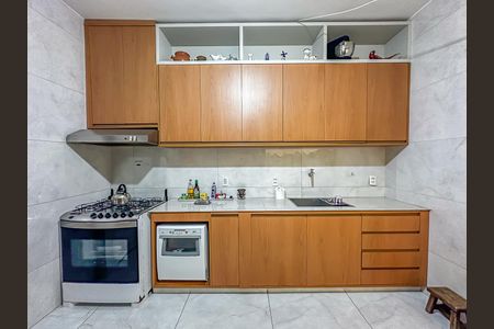 Apartamento à venda com 170m², 3 quartos e sem vaga Apartamento à venda com 170m², 3 quartos e sem vagaCozinha