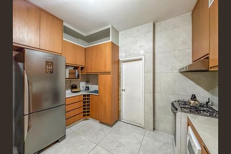 Apartamento à venda com 170m², 3 quartos e sem vaga Apartamento à venda com 170m², 3 quartos e sem vagaCozinha
