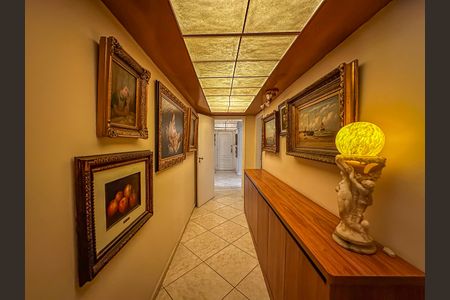 Apartamento à venda com 170m², 3 quartos e sem vaga Apartamento à venda com 170m², 3 quartos e sem vagaSala