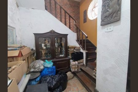Casa à venda com 81m², 5 quartos e 2 vagas