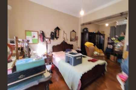 Casa à venda com 81m², 5 quartos e 2 vagas