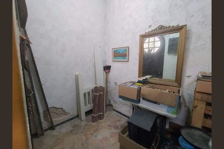 Casa à venda com 81m², 5 quartos e 2 vagas