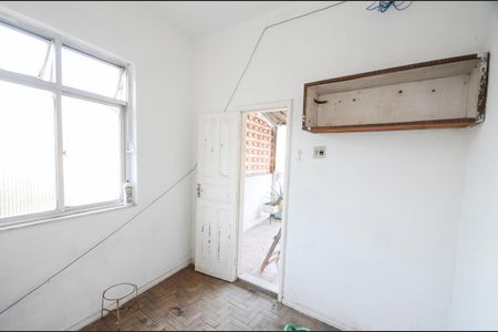 Apartamento à venda com 103m², 3 quartos e sem vaga Apartamento à venda com 103m², 3 quartos e sem vagaQuarto de Serviço