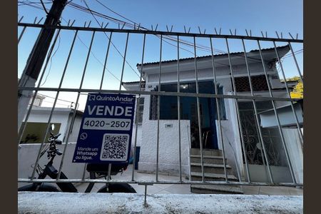 Apartamento à venda com 103m², 3 quartos e sem vaga Apartamento à venda com 103m², 3 quartos e sem vagaFachada