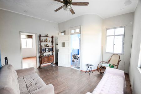 Apartamento à venda com 103m², 3 quartos e sem vaga Apartamento à venda com 103m², 3 quartos e sem vagaSala