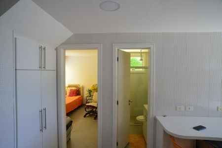 Casa à venda com 774m², 4 quartos e 5 vagas Casa à venda com 774m², 4 quartos e 5 vagasÁrea de Serviço