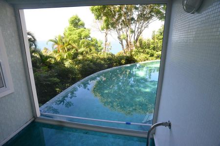 Casa à venda com 774m², 4 quartos e 5 vagas Casa à venda com 774m², 4 quartos e 5 vagasÁrea comum