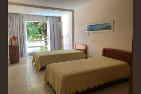 Casa à venda com 594m², 4 quartos e sem vaga