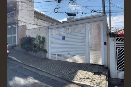 Casa de condomínio à venda com 60m², 2 quartos e 1 vaga Casa de condomínio à venda com 60m², 2 quartos e 1 vagaFachada