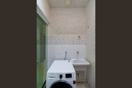 Casa de condomínio à venda com 60m², 2 quartos e 1 vaga Casa de condomínio à venda com 60m², 2 quartos e 1 vagaÁrea de Serviço