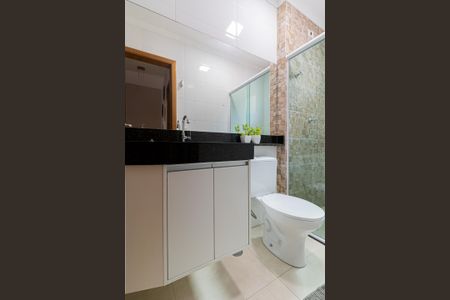 Casa de condomínio à venda com 60m², 2 quartos e 1 vaga Casa de condomínio à venda com 60m², 2 quartos e 1 vagaBanheiro