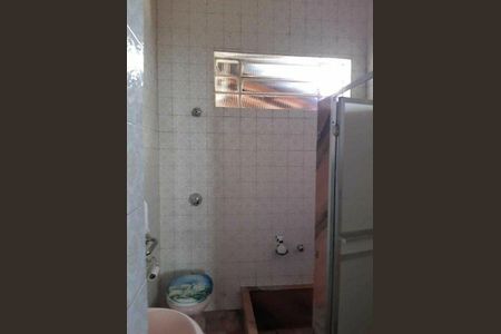 Casa à venda com 99m², 3 quartos e 2 vagas Casa à venda com 99m², 3 quartos e 2 vagasBanheiro