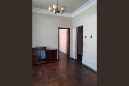 Casa à venda com 99m², 3 quartos e 2 vagas Casa à venda com 99m², 3 quartos e 2 vagasSala