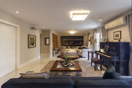 Apartamento à venda com 250m², 4 quartos e 5 vagasFoto 02