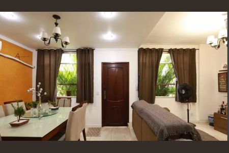 Casa à venda com 180m², 3 quartos e sem vaga