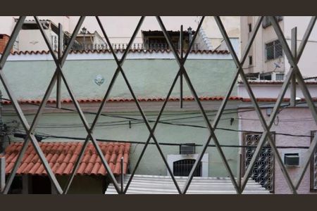 Casa à venda com 180m², 3 quartos e sem vaga