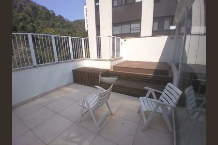 Apartamento à venda com 110m², 2 quartos e 1 vaga